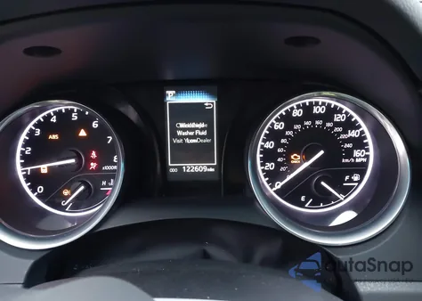 2018 Toyota Camry L z USA, uszkodzony, nr VIN 4T1B11HK9JU542236